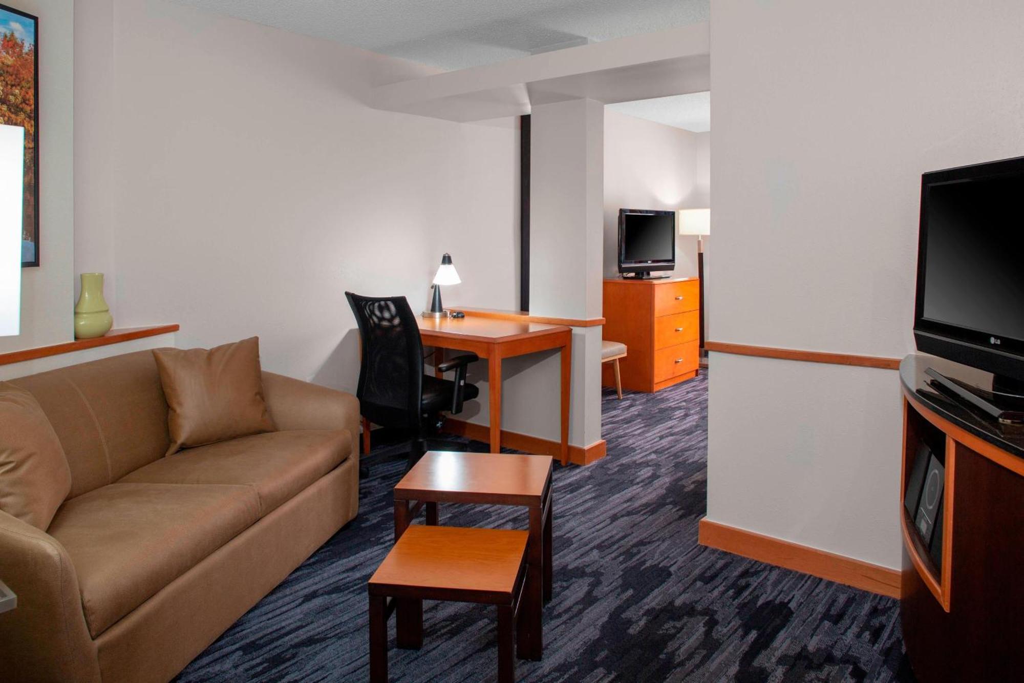 Fairfield Inn And Suites By Marriott Gadsden Exterior photo