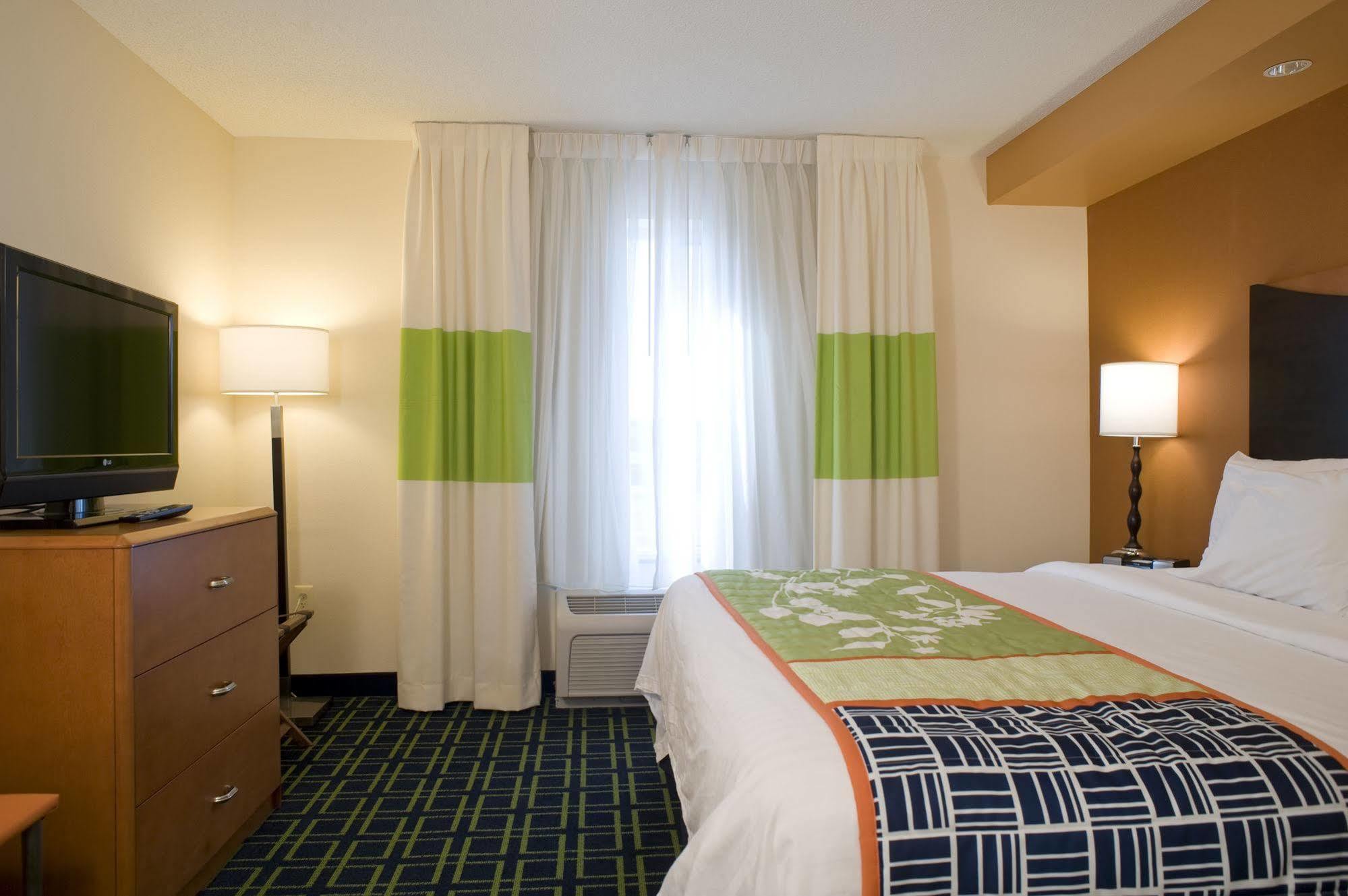 Fairfield Inn And Suites By Marriott Gadsden Exterior photo
