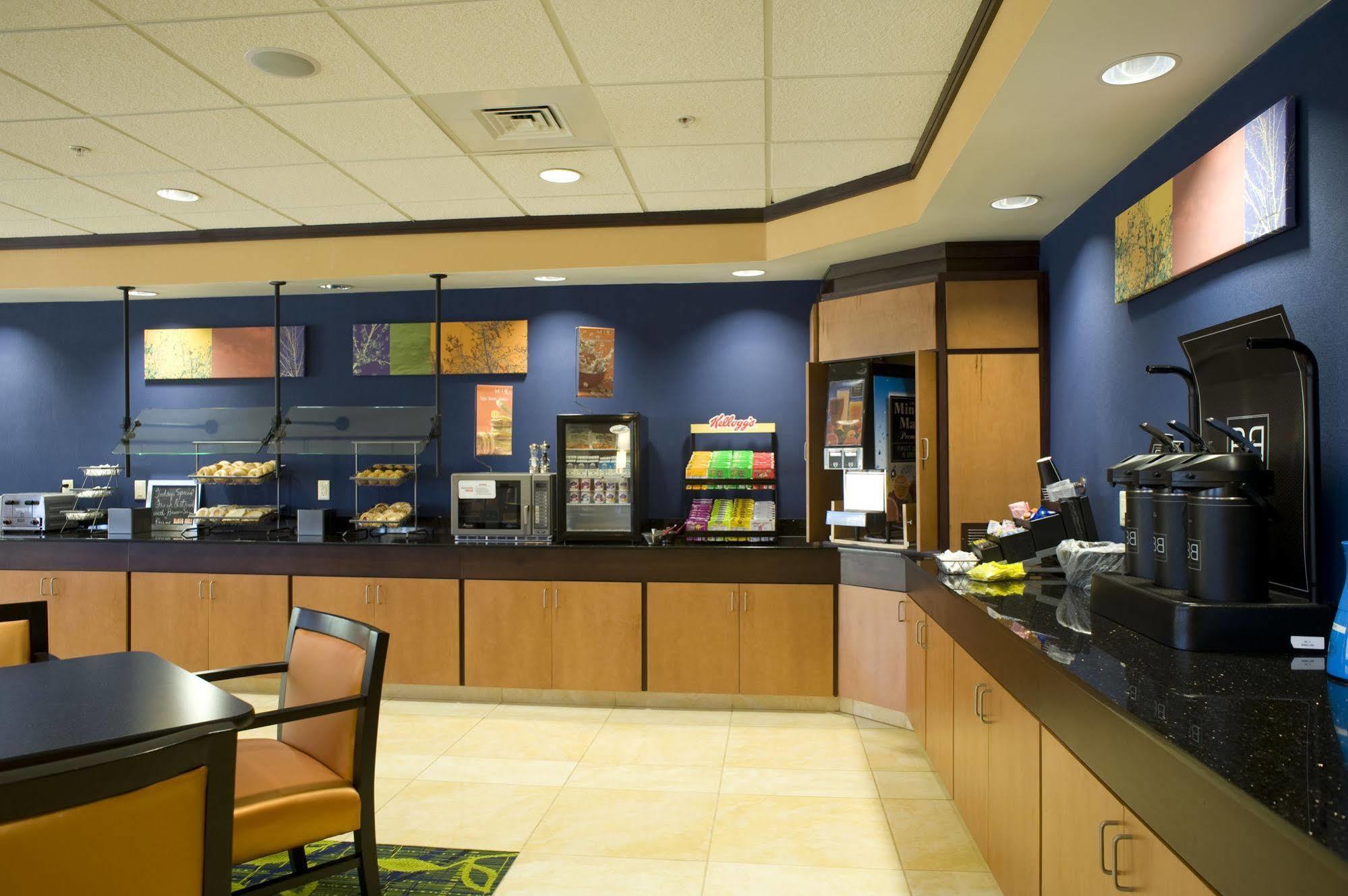 Fairfield Inn And Suites By Marriott Gadsden Exterior photo